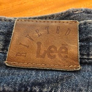 Vintage Women’s Lee Riveted Jeans 100% Cotton - no stretch.